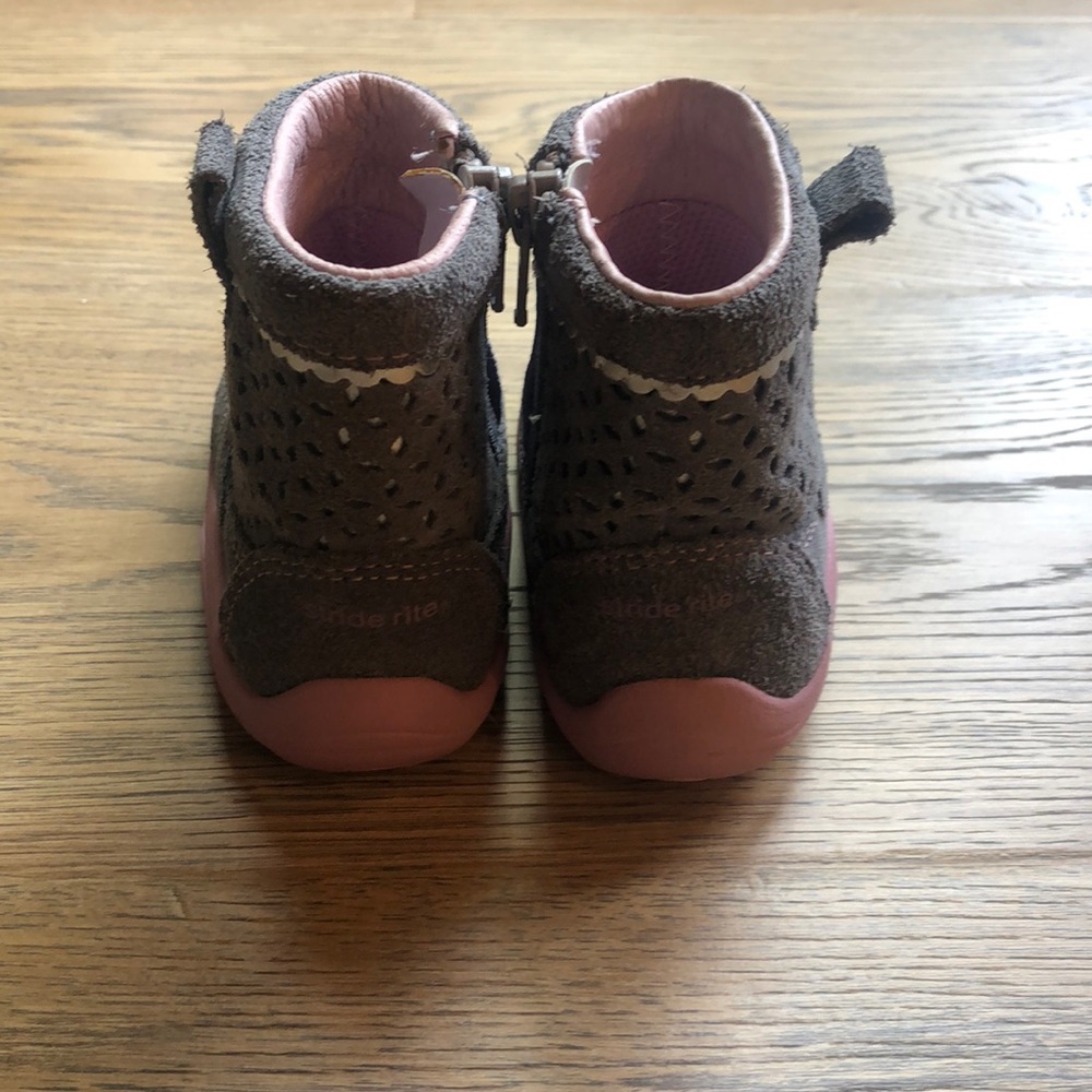 Stride Rite Booties - Picture 2 of 4
